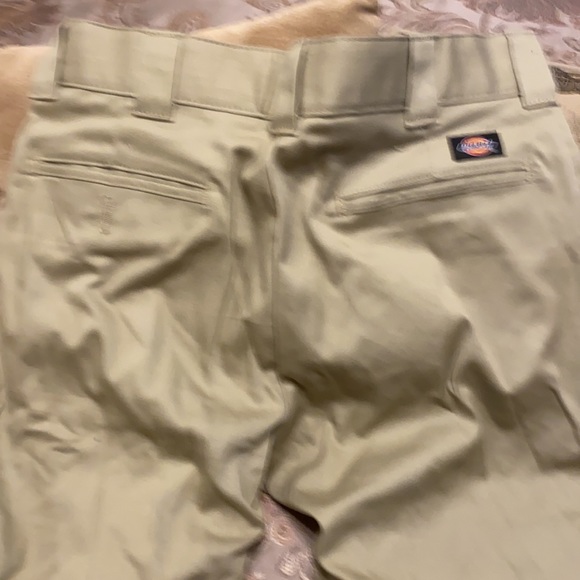 MEN’S DICKIE’S KHAKI SIZE 33/32, EXCEL. COND. 👕 - Picture 4 of 4